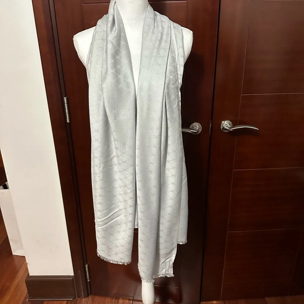 Nine West 100% viscose scarf nwt